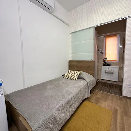 Airport17 Bed & Breakfast Vecsés