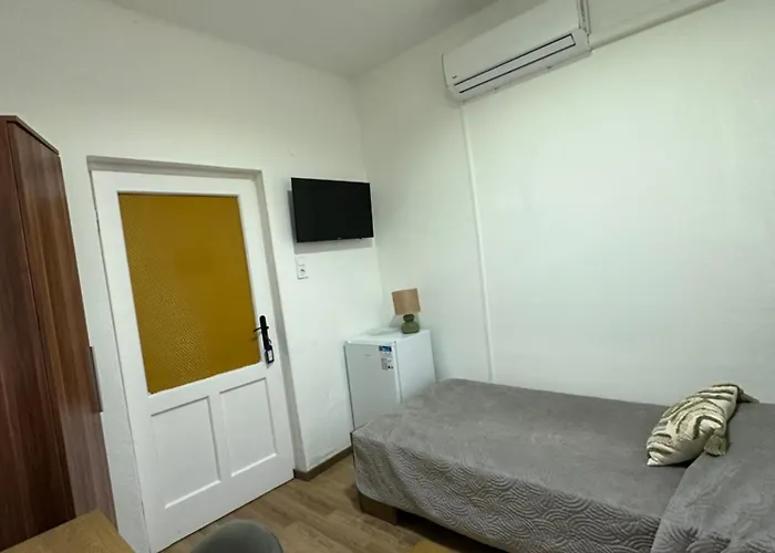 Airport17 3* Вечеш