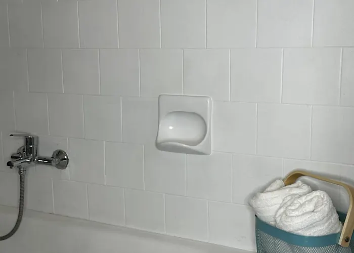 Airport17 B&B 베체스