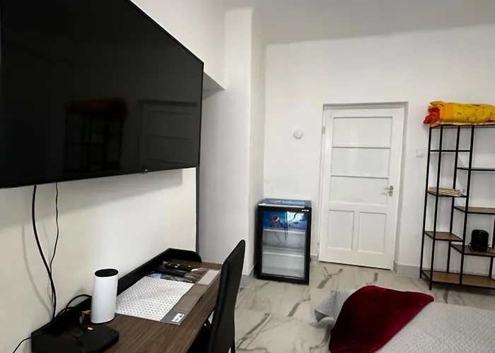 Airport17 Вечеш